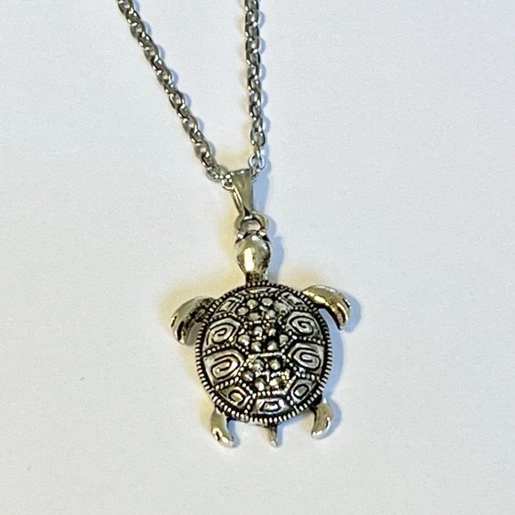 Silver Sea Turtle Necklace Marcasite Crystal Stainless Steel 20" Chain Plated - Picture 8 of 13